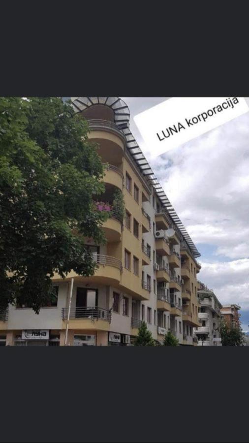 Vardar Skopje Exterior foto
